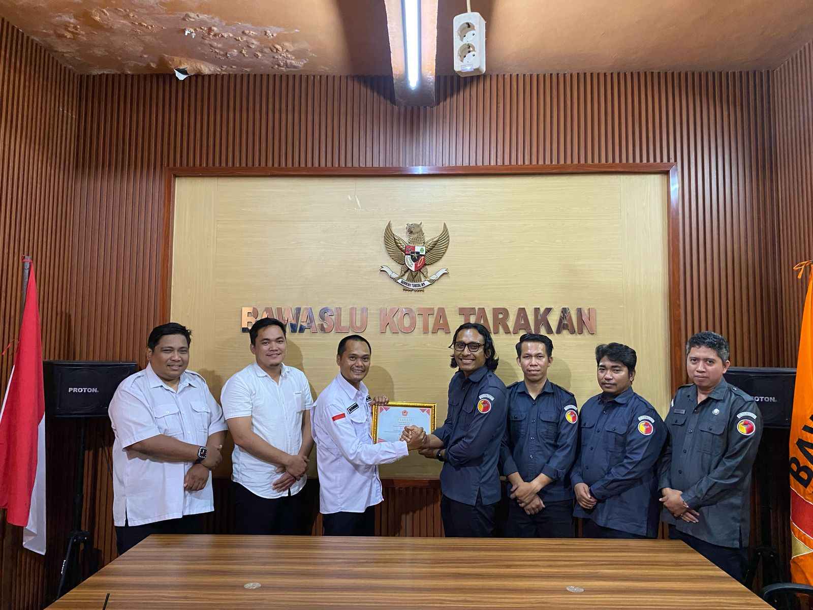 Piagam Penghargaan 1